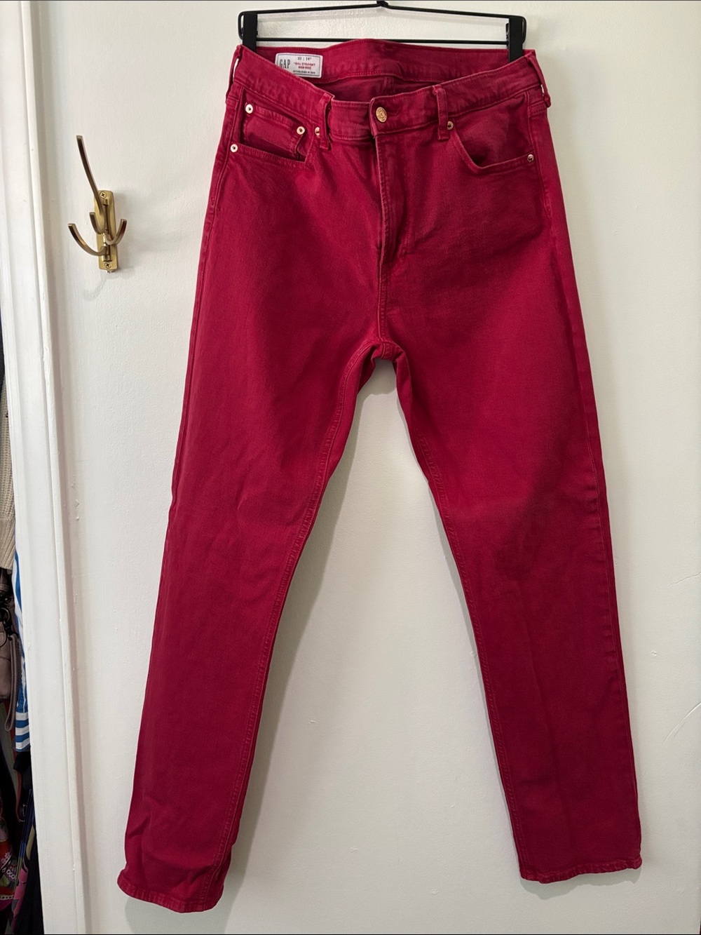 GAP ‘90s Straight High Rise